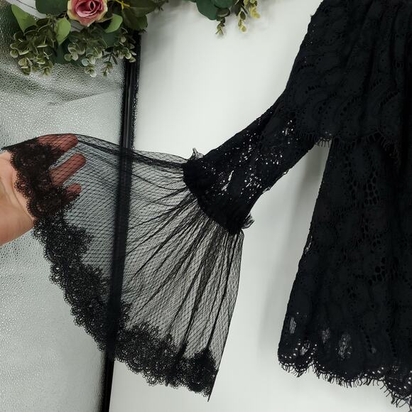 Revolve Alexis Laurena Off the Shoulder Black Top Size Medium NWT - Picture 6 of 11